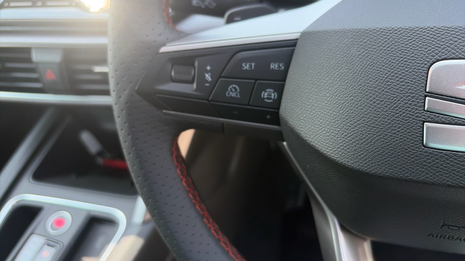 SEAT Leon 1.5 eTSI 150 FR 5dr DSG [DAP] Petrol Hatchback - Image 17